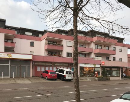 2,5-Zi.-Dachgescho-Wohnung