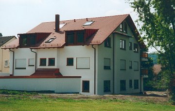 6 Familienhaus, Heilbronner Straße 44 , Leonberg